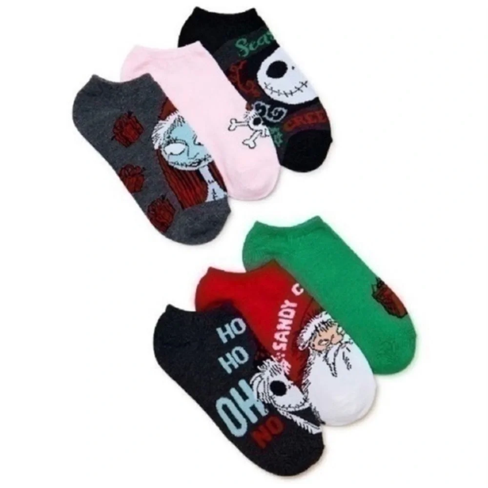 NWT. DISNEY The Nightmare Before Christmas 6 Pairs of Socks